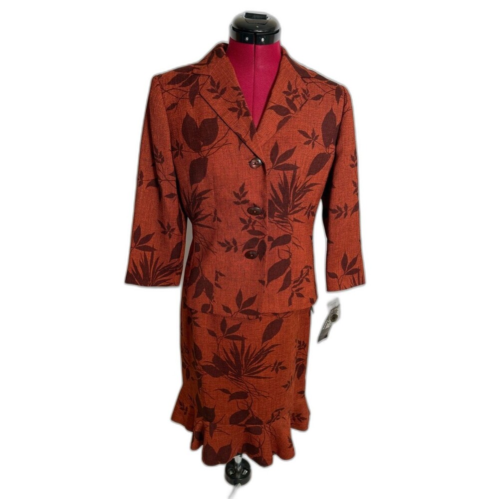 NWT Le Suit Skirt Suit Size 4P Floral Rust 2-Piece Set Blazer & Skirt